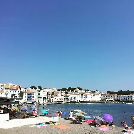 Stunning & Stylish In Cadaqués